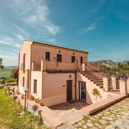 Vacanze Torrerusso Calabria * Casa Pupo